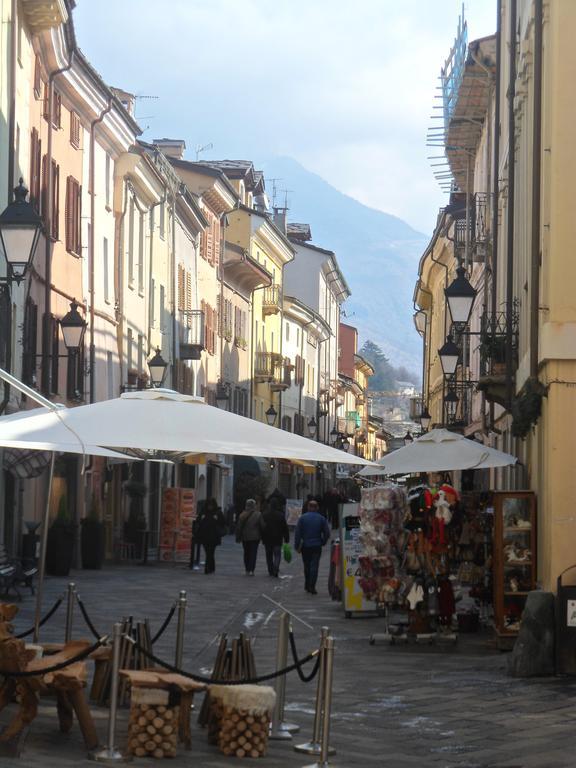 Appartamento" Le Bourg 61" Vda Cir 0208 Aosta Exterior photo